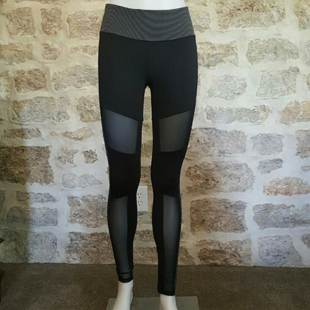 Small Mesh Panel Legging
